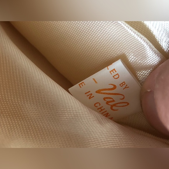 Beaded Zip Clutch/Makeup Bag HandMade by Du Val - Picture 7 of 8